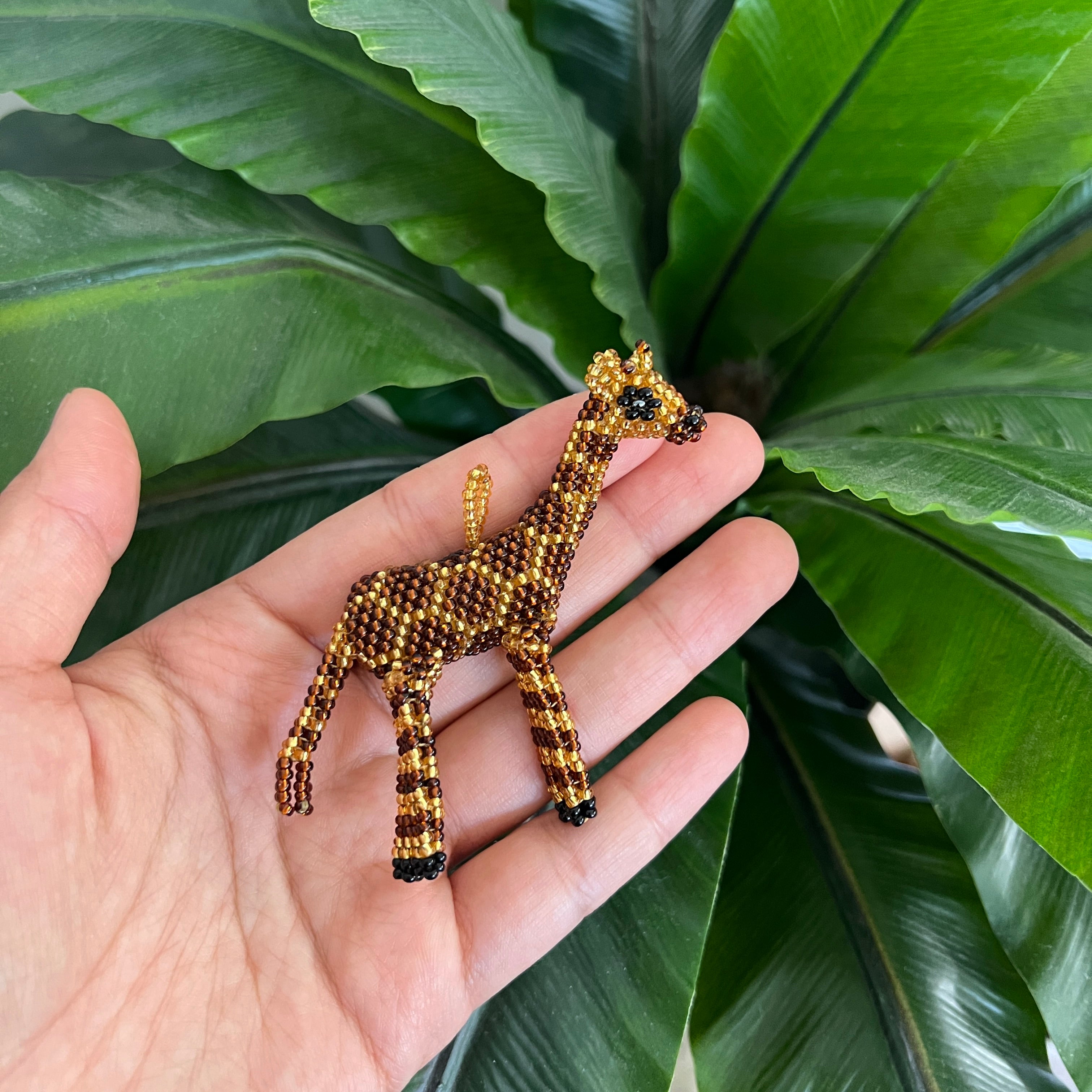 GIRAFFE AMULET | necklace, charm/ornament